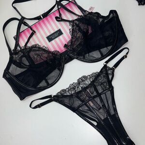 🔥Victoria's Secret Sheer Black Lace Bra Set bra 38DD / panty Large New